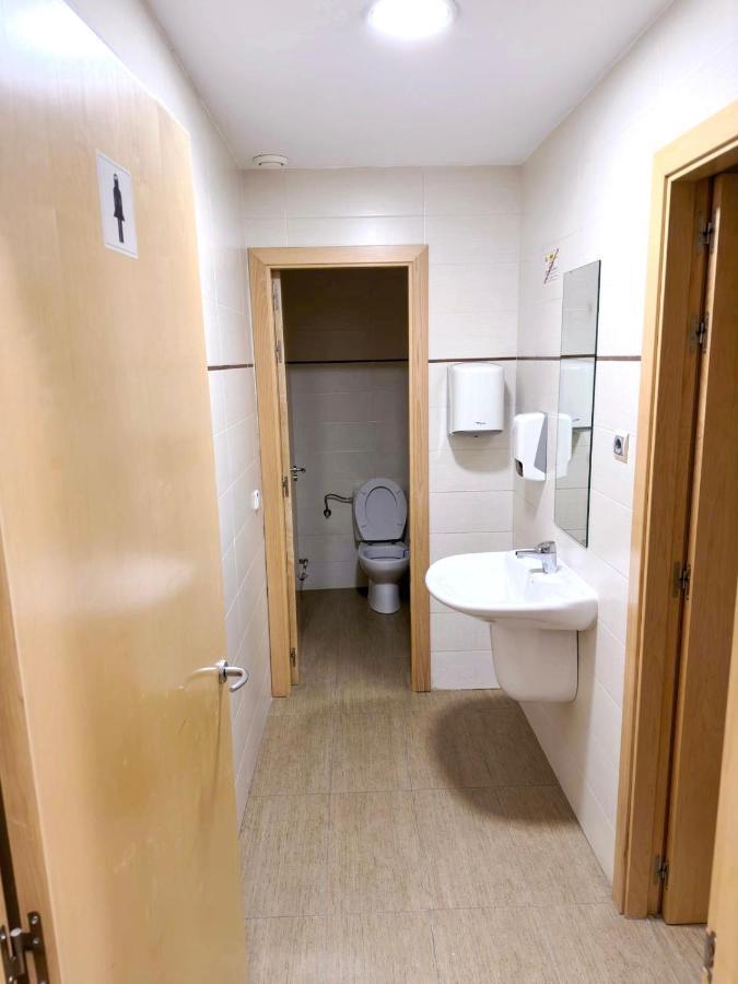Hostel Acacias Madrid Esterno foto